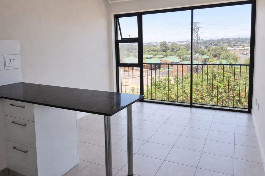 2 Bedroom Property for Sale in Oakglen Western Cape